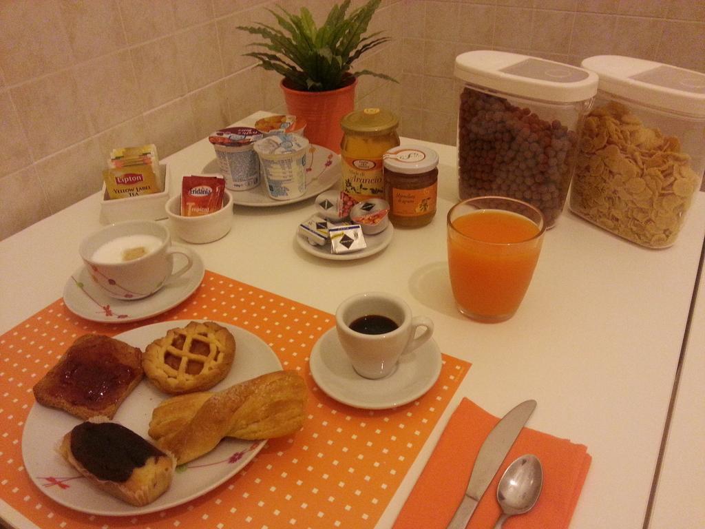 B&B Sunflower Catania-Fontanarossai nemzetközi repülőtér Szoba fotó